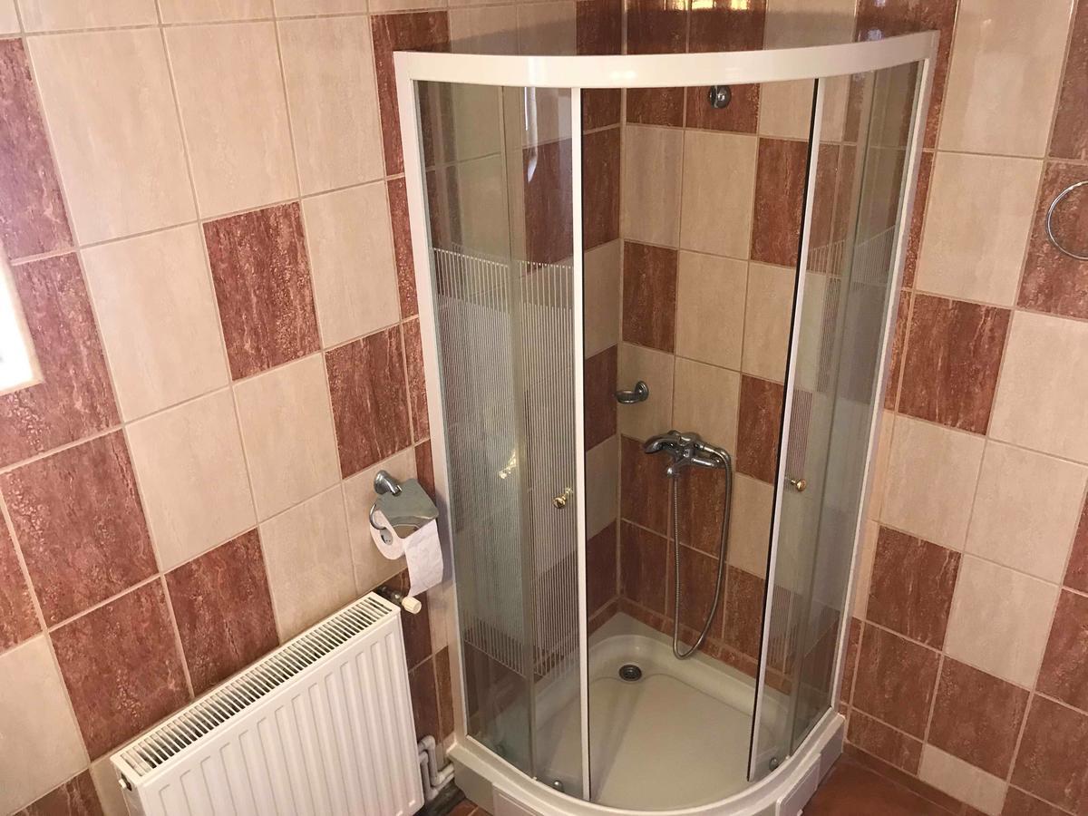 Vila Nina Hotel Azuga Zewnętrze zdjęcie